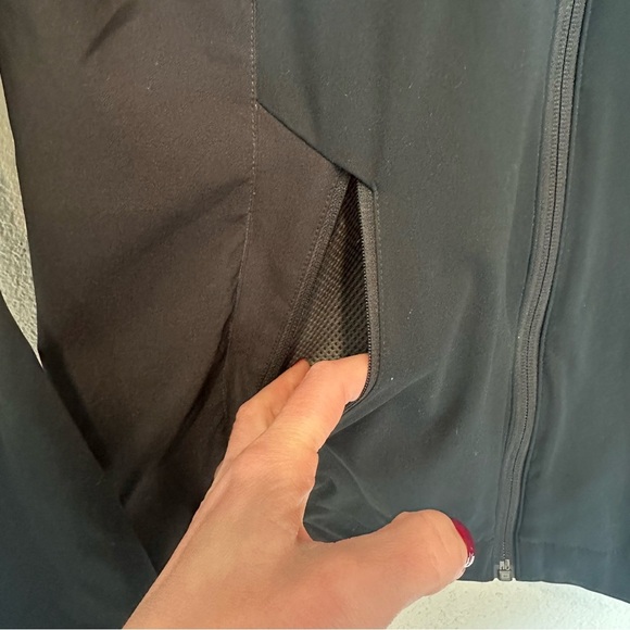 Marmot Women’s ROM Gore-Tex Windstopper Softshell Jacket - Picture 5 of 14